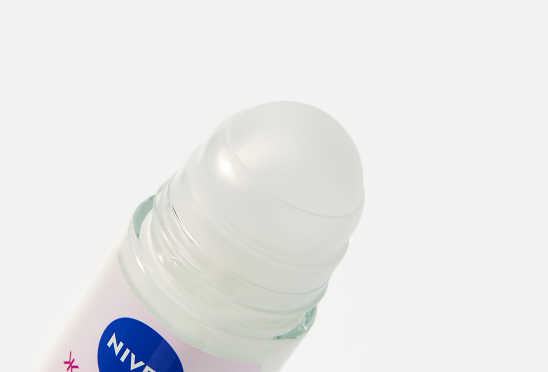 NIVEA Antiperspirant roll-on deodorant Pearl & beauty 50 ml NIVEA Antiperspirant roll-on deodorant Pearl & beauty