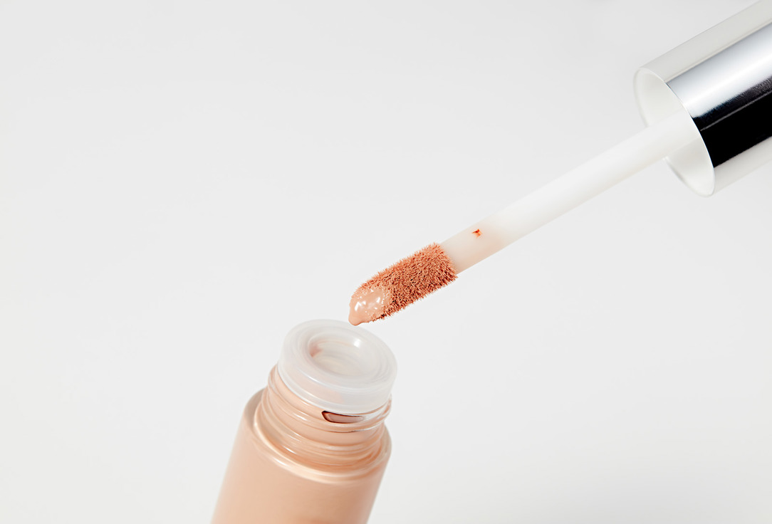 Clinique Long-Lasting Matte foundation & concealer 2-in-1 Beyond Perfecting