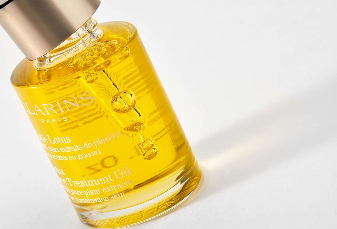 Clarins Nourishing Face Oil for oil & combination skin Lotus Treatment Oil