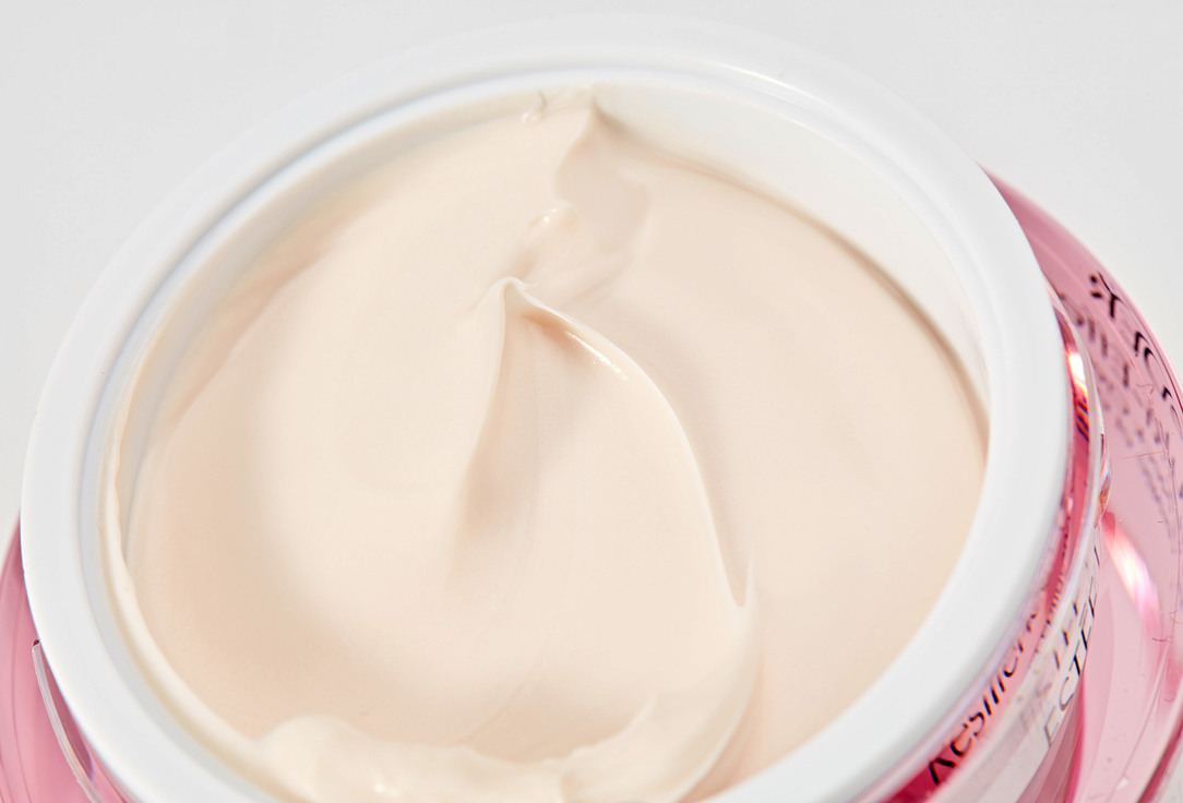 Estée Lauder tripeptide Face and Neck cream SPF 15 Resilience multi-effect