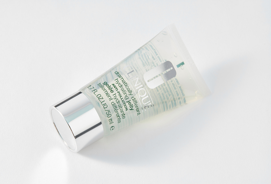 Clinique Moisturizing Face Jelly-Gel for dry skin Dramatically Different
