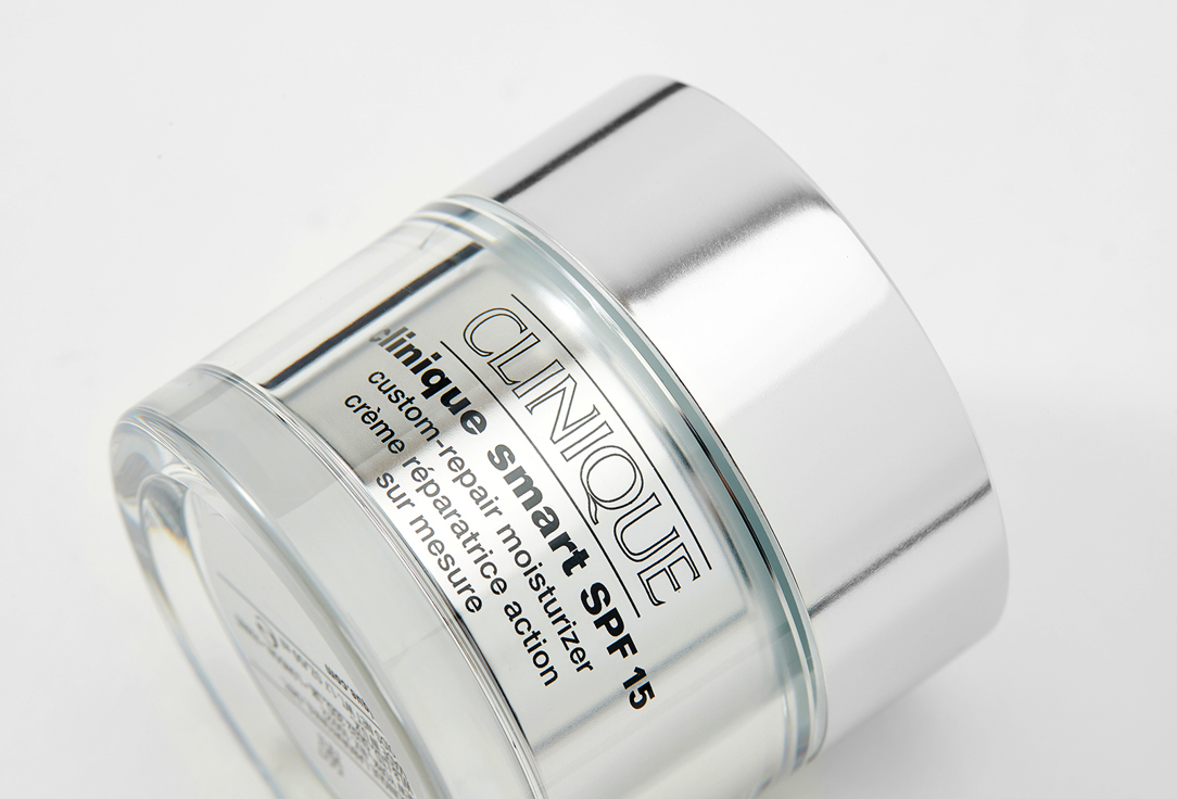 كلينيك كريم ترطيب وترميم للوجه SPF 15 سمارت