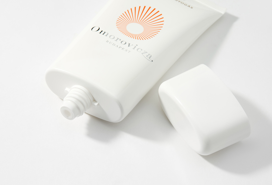 Omorovicza self tanning emulsion for body & face Glam glow
