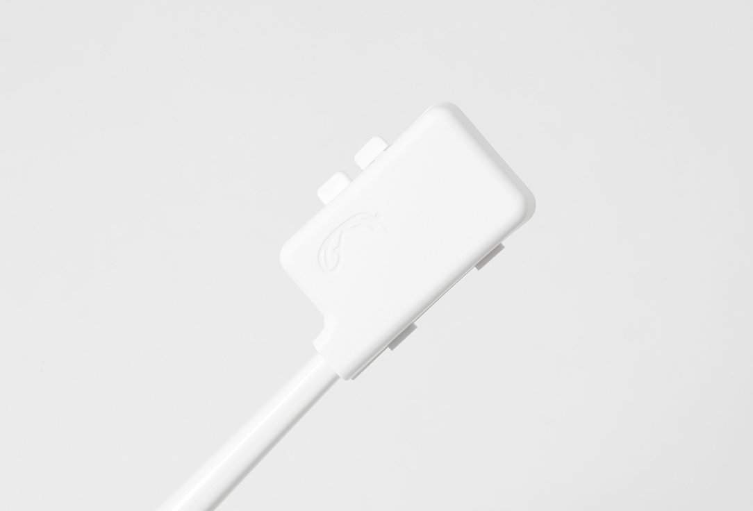 PIUMA Medium toothbrush with stand PURE WHITE 1 pcs PIUMA Medium toothbrush with stand PURE WHITE