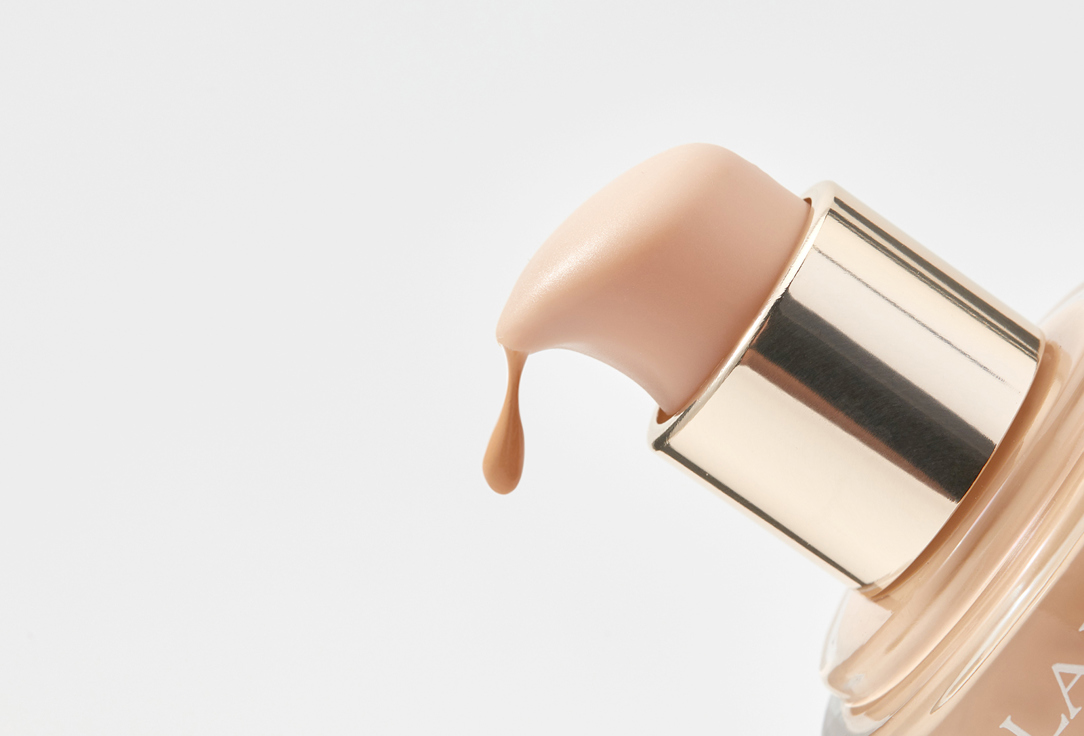 Clarins Lightweight Mattifying Foundation Skin Illusion Velvet