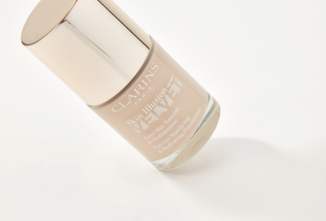 Clarins Lightweight Mattifying Foundation Skin Illusion Velvet