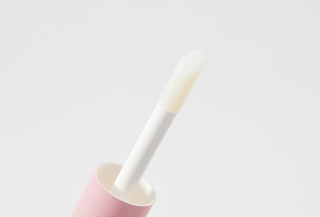 Kylie Cosmetics Shimmering lip gloss High Gloss 001, Crystal 3.3 ml Kylie Cosmetics Shimmering lip gloss High Gloss