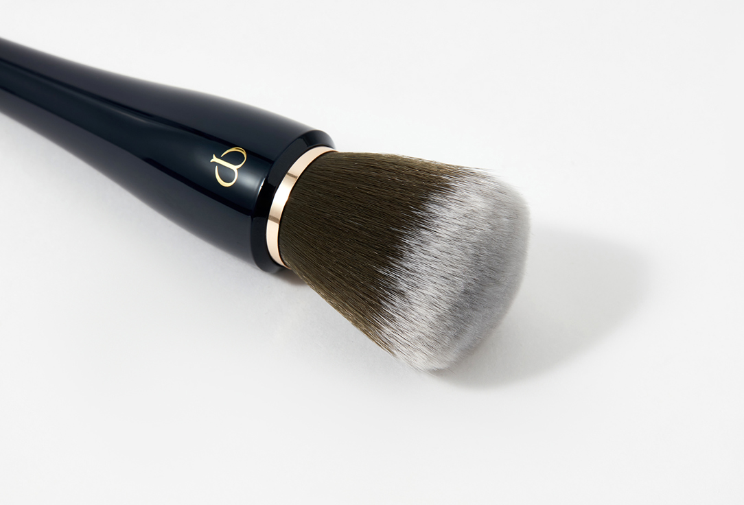 Clé de Peau Beauté Make up brush Powder brush