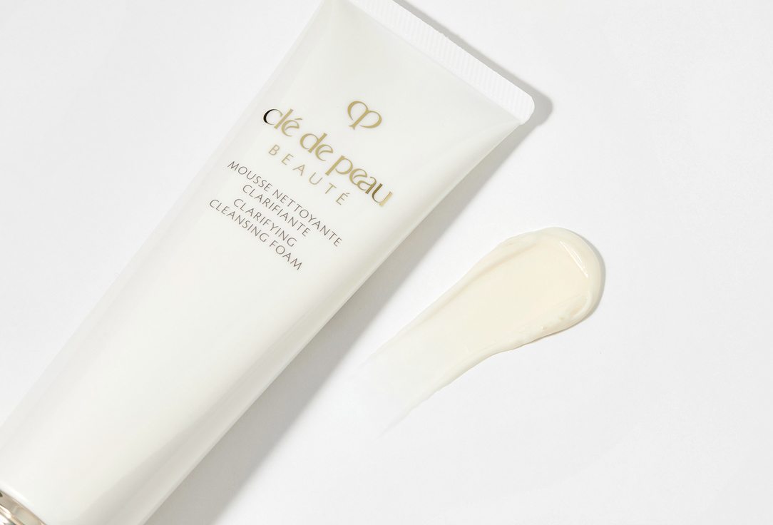 Clé de Peau Beauté Moisturizing Face Cleanser Clarifying Cleansing Foam