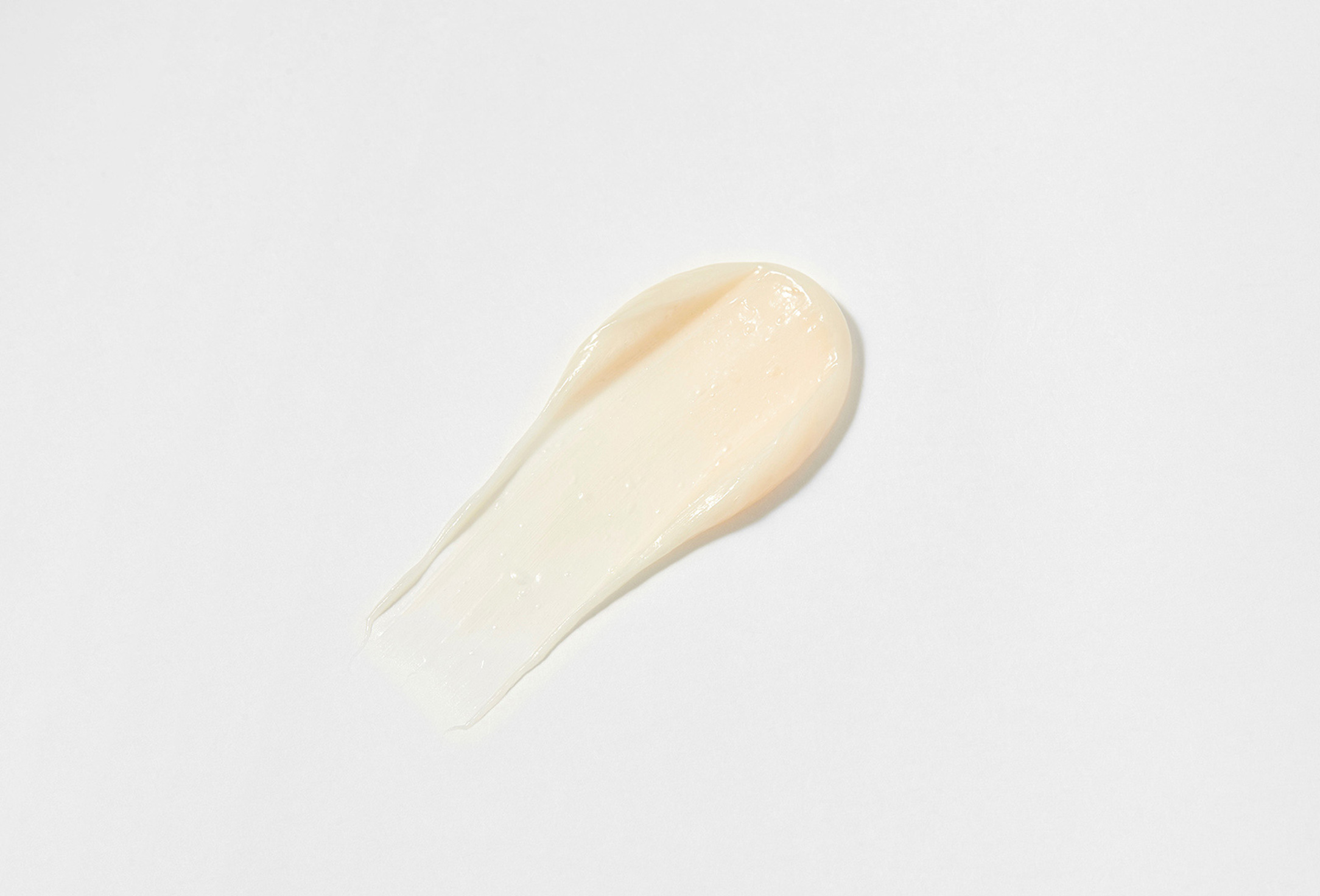 Clé de Peau Beauté Moisturizing cleansing face foam Softening Cleansing Foam