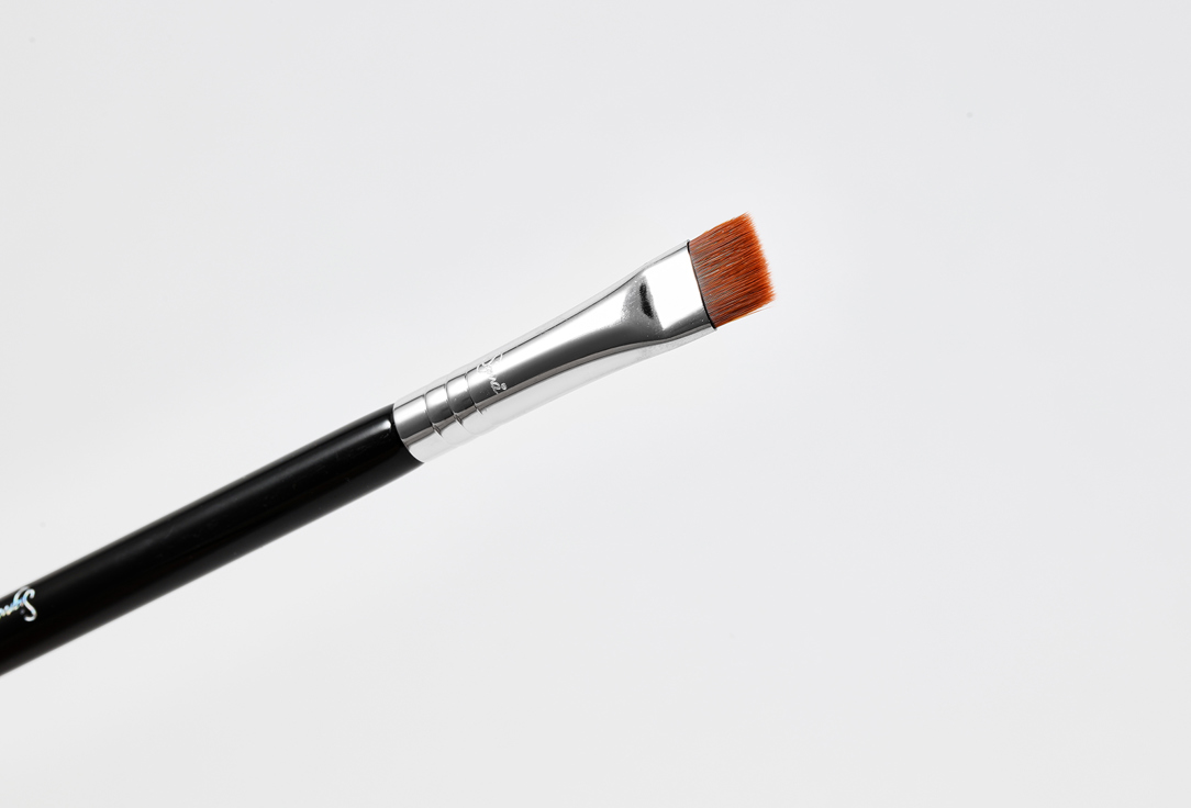 SIGMA BEAUTY FLAT DEFINER BRUSH E15 1 pcs SIGMA BEAUTY FLAT DEFINER BRUSH E15