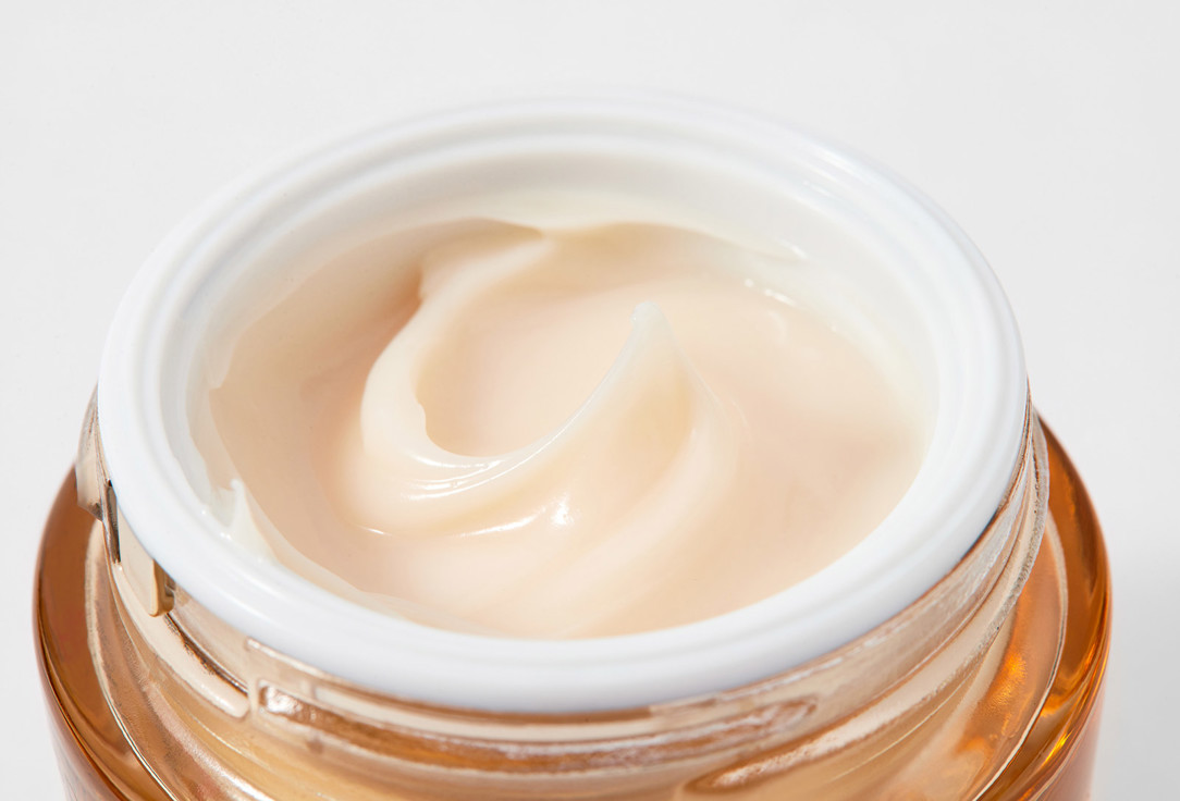 Estée Lauder Anti-aging Face Cream Revitalizing supreme+