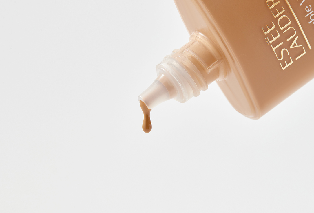 Estée Lauder matte liquid foundation SPF 20 DOUBLE WEAR SHEER long wear