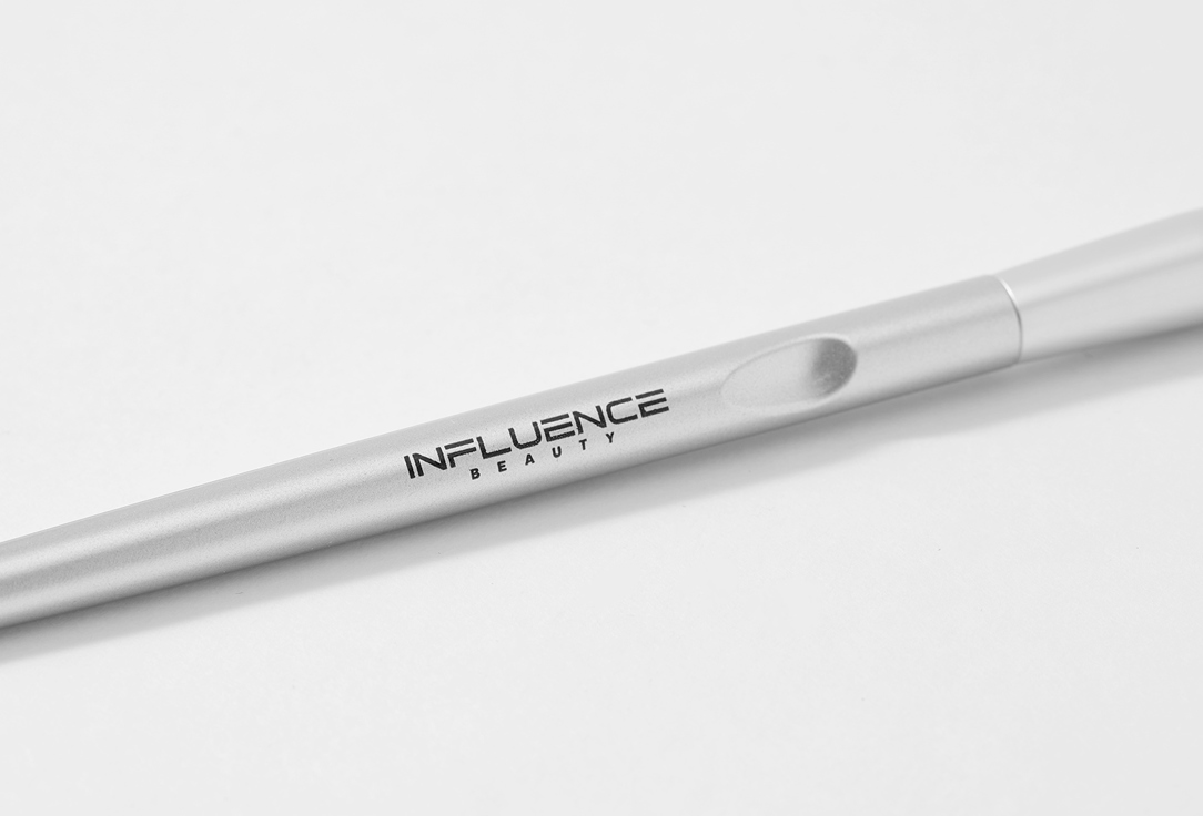INFLUENCE beauty Duofibra Angled Brush DA–15R