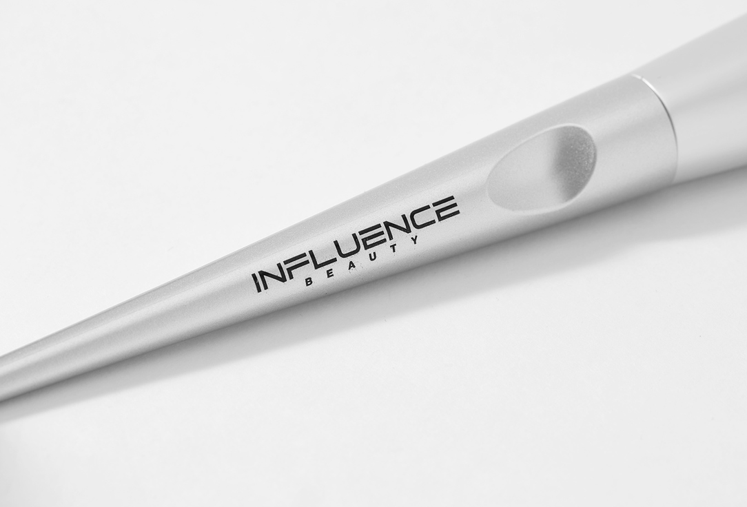 INFLUENCE beauty Sculptor and Powder Brush SP-30R
