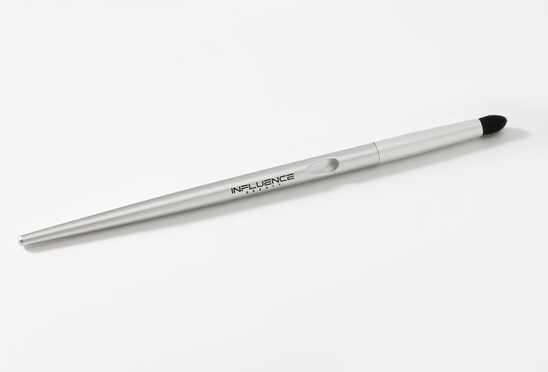 INFLUENCE beauty Precise Eyeshadow Brush E/PB-06R