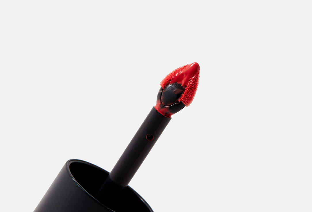Lancome Long-lasting Liquid lipstick L’Absolu Rouge Drama Ink 555, Soif de vivre 6 ml Lancome Long-lasting Liquid lipstick L’Absolu Rouge Drama Ink