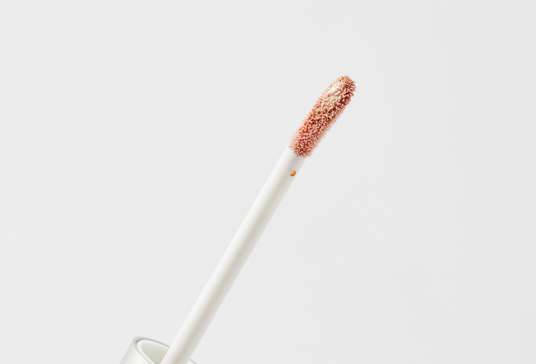 LUXVISAGE Liquid eye shadow Metal hype 1, sparkling champagne 3.5 g LUXVISAGE Liquid eye shadow Metal hype