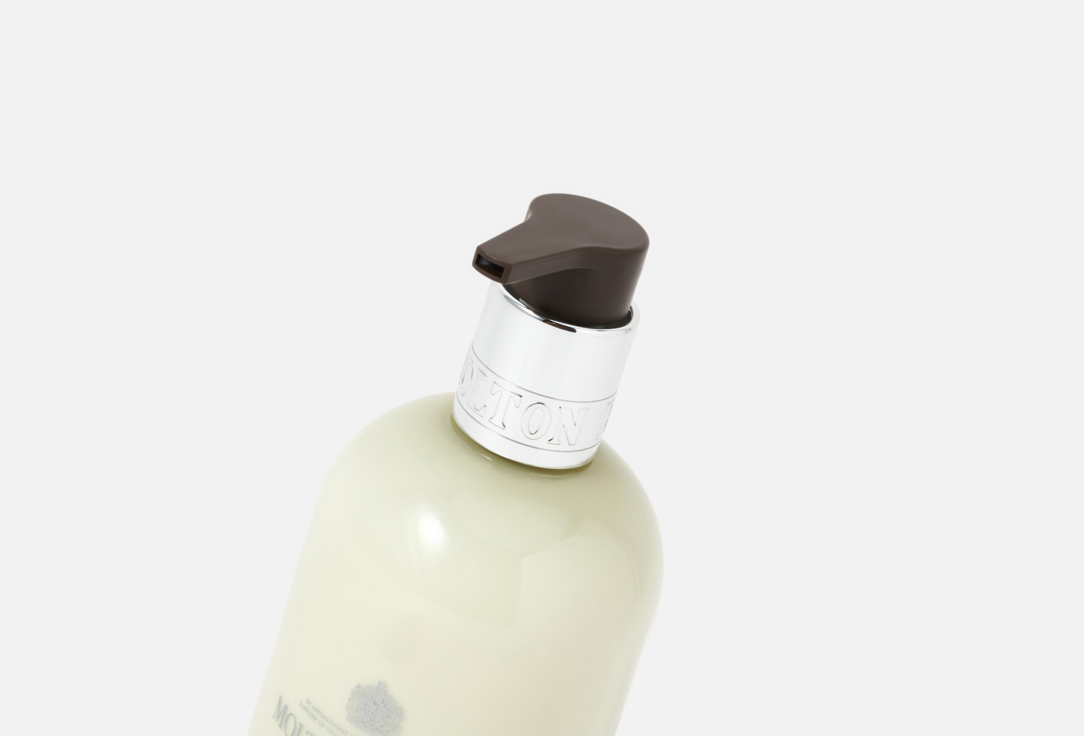 Molton Brown Body Lotion Orange & Bergamot 300 ml Molton Brown Body Lotion Orange & Bergamot