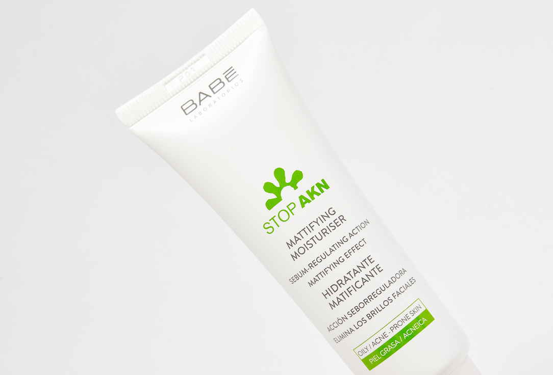 Laboratorios Babe MATTIFYING MOISTURISER STOP AKN