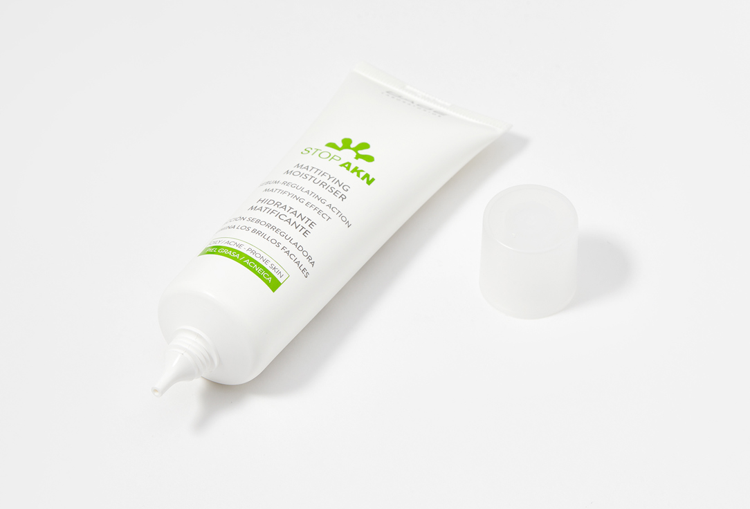 Laboratorios Babe MATTIFYING MOISTURISER STOP AKN
