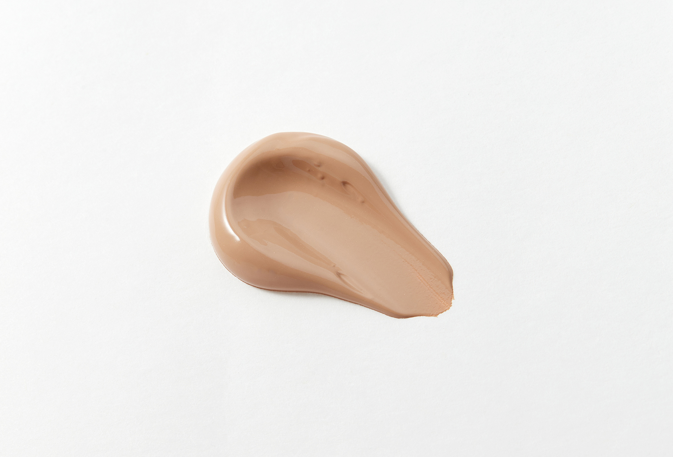 ELIAN RUSSIA MATTIFYING SATIN FOUNDATION SPF 10 Silk Obsession