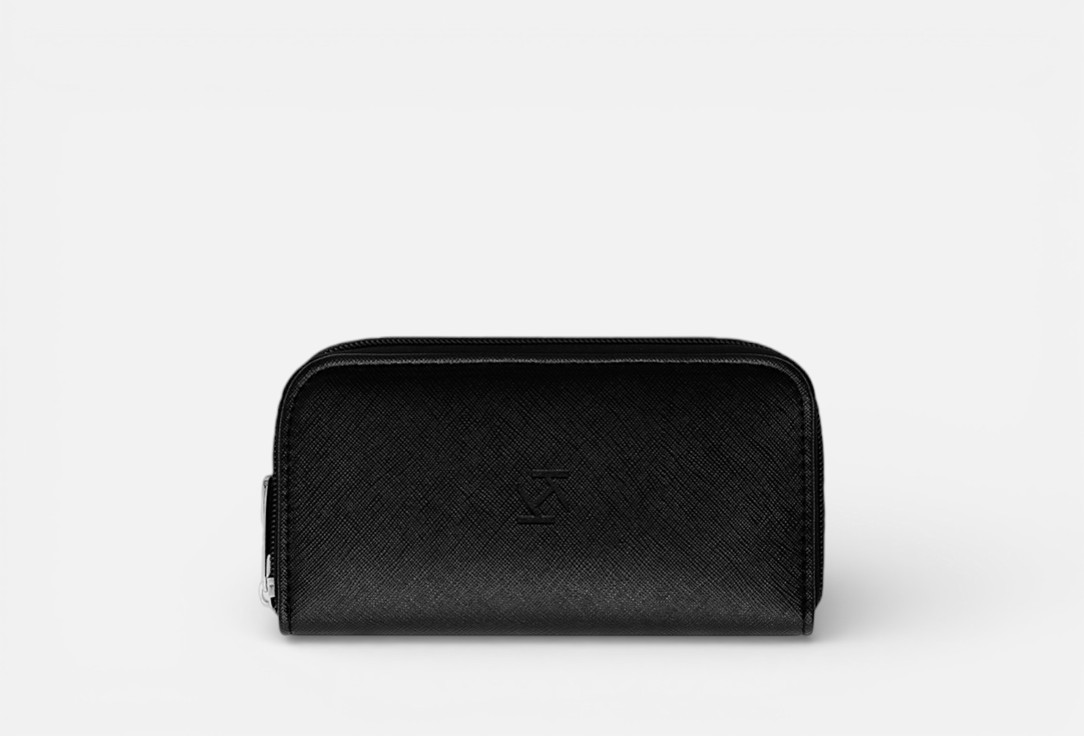 KIKO Milano Chic travel pouch with 8 multitasking Brush Set Travel Brush 1 pcs KIKO Milano Chic travel pouch with 8 multitasking Brush Set Travel Brush