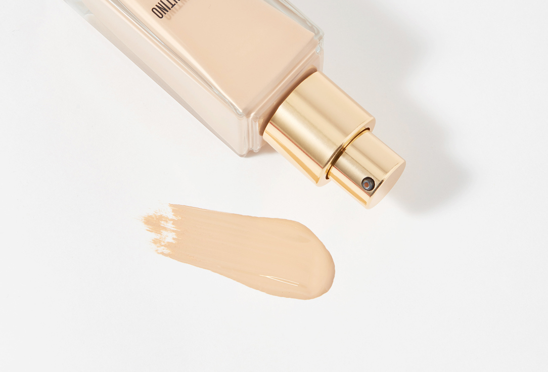 Valentino Semi-matte, long-lasting liquid foundation SPF 25 Very Valentino