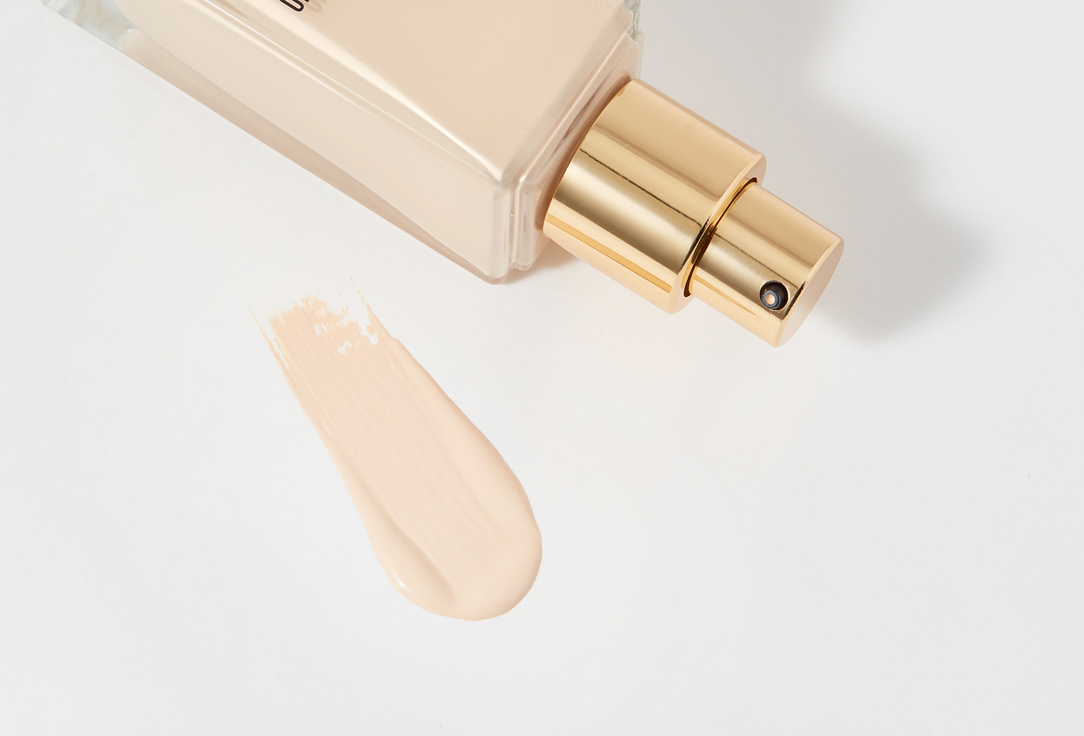 Valentino Semi-matte, long-lasting liquid foundation SPF 25 Very Valentino Light Rosa 1 25 ml Valentino Semi-matte, long-lasting liquid foundation SPF 25 Very Valentino