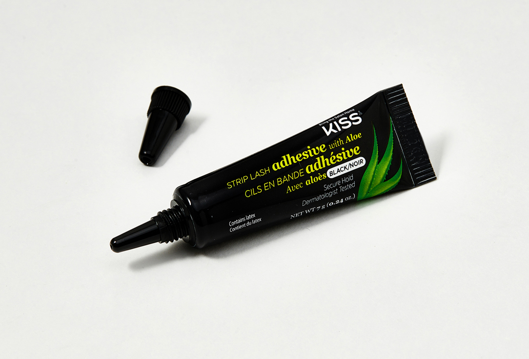 KISS NEW YORK Professional Glue for false eyelashes Strip Lash Adhesive with Aloe Black 7 g KISS NEW YORK Professional Glue for false eyelashes Strip Lash Adhesive with Aloe
