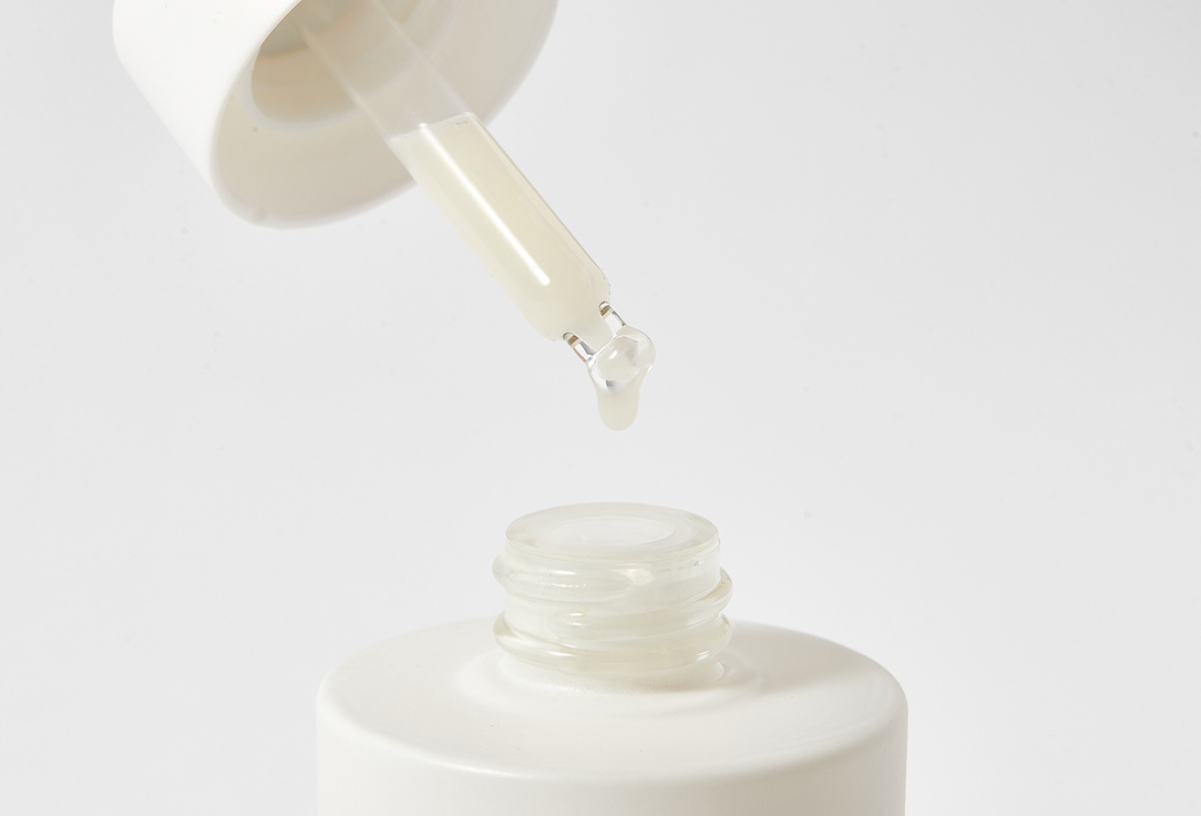 OKOLO Revitalising face serum Smoothing Dew Drops