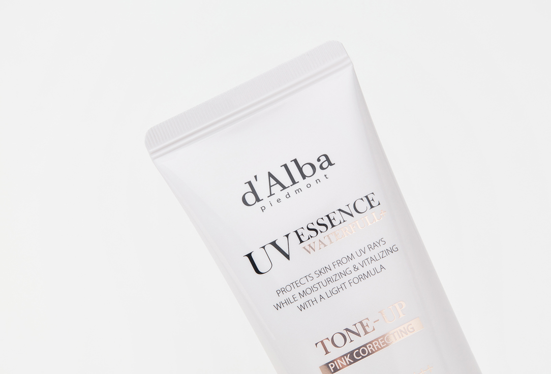 d'Alba Brightening Sunscreen SPF 50+ PA++++ Waterfull Tone-Up