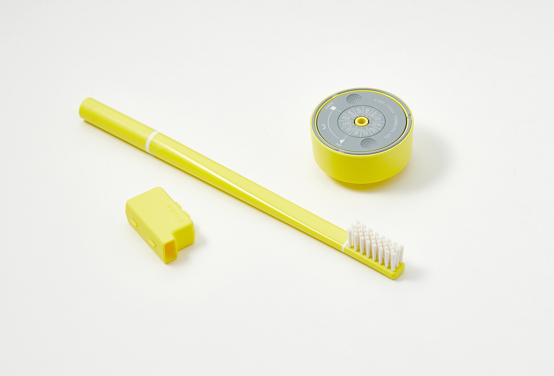 PIUMA Soft toothbrush with stand ECHINACEA 1 pcs PIUMA Soft toothbrush with stand ECHINACEA