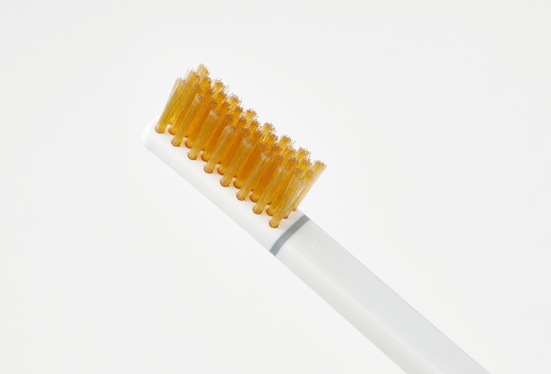 PIUMA Premium Gold Toothbrush T03 Single Pack Gold Pure White 1 pcs PIUMA Premium Gold Toothbrush T03 Single Pack Gold Pure White