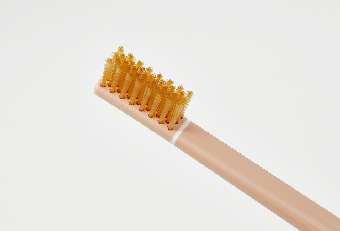 PIUMA Premium Gold Toothbrush T03 Single Pack Gold Nude 1 pcs PIUMA Premium Gold Toothbrush T03 Single Pack Gold Nude