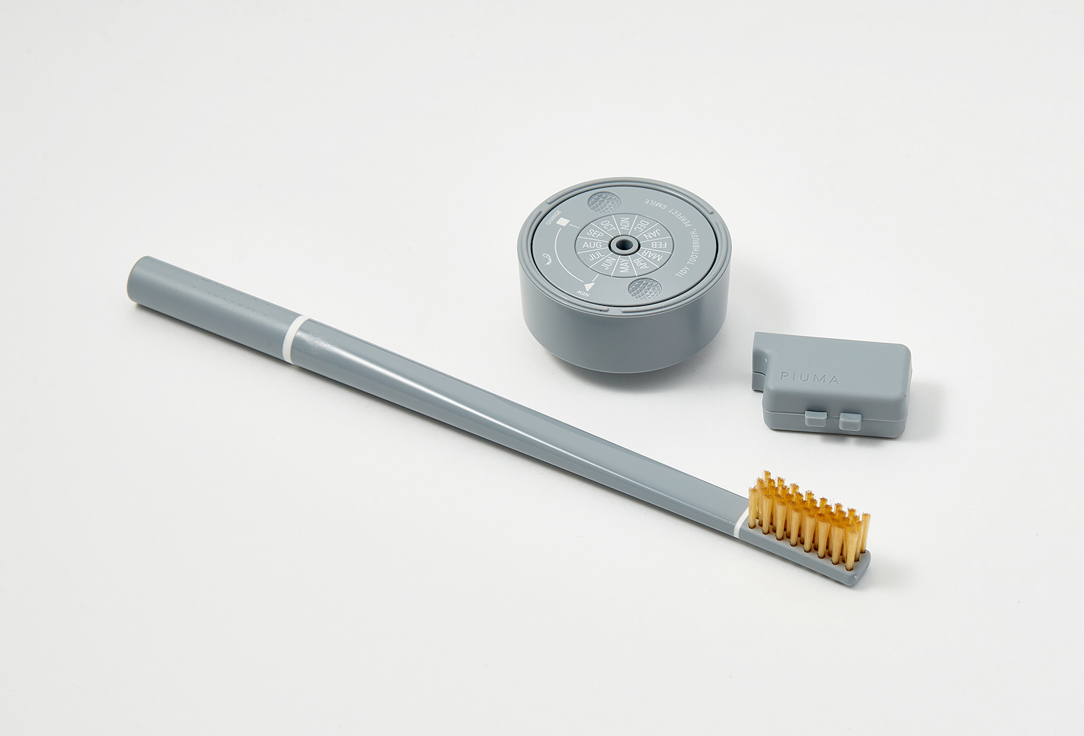 PIUMA Medium toothbrush with stand VITAMIN C