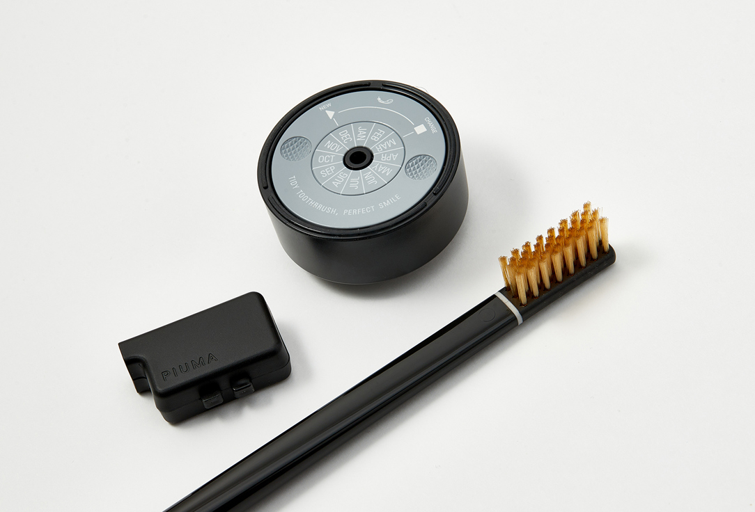 PIUMA Medium toothbrush with stand VITAMIN C
