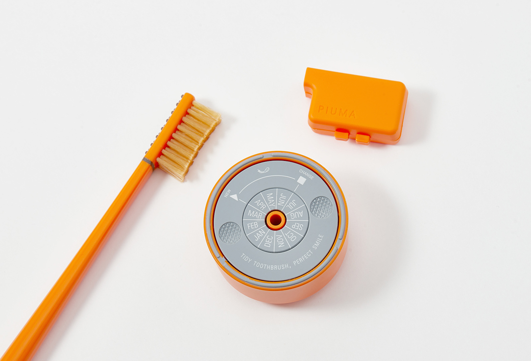 PIUMA Medium toothbrush with stand VITAMIN C 1 pcs PIUMA Medium toothbrush with stand VITAMIN C