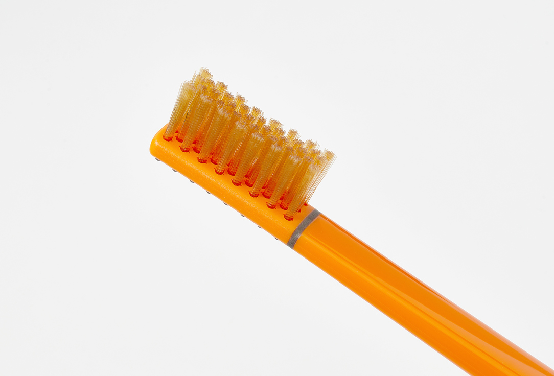 PIUMA Medium toothbrush with stand VITAMIN C 1 pcs PIUMA Medium toothbrush with stand VITAMIN C