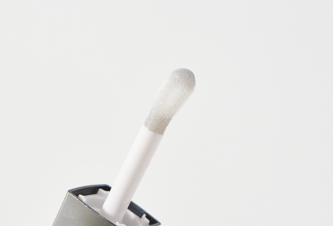 7DAYS Smoothing Glossy lip oil b.colour Winter Edition