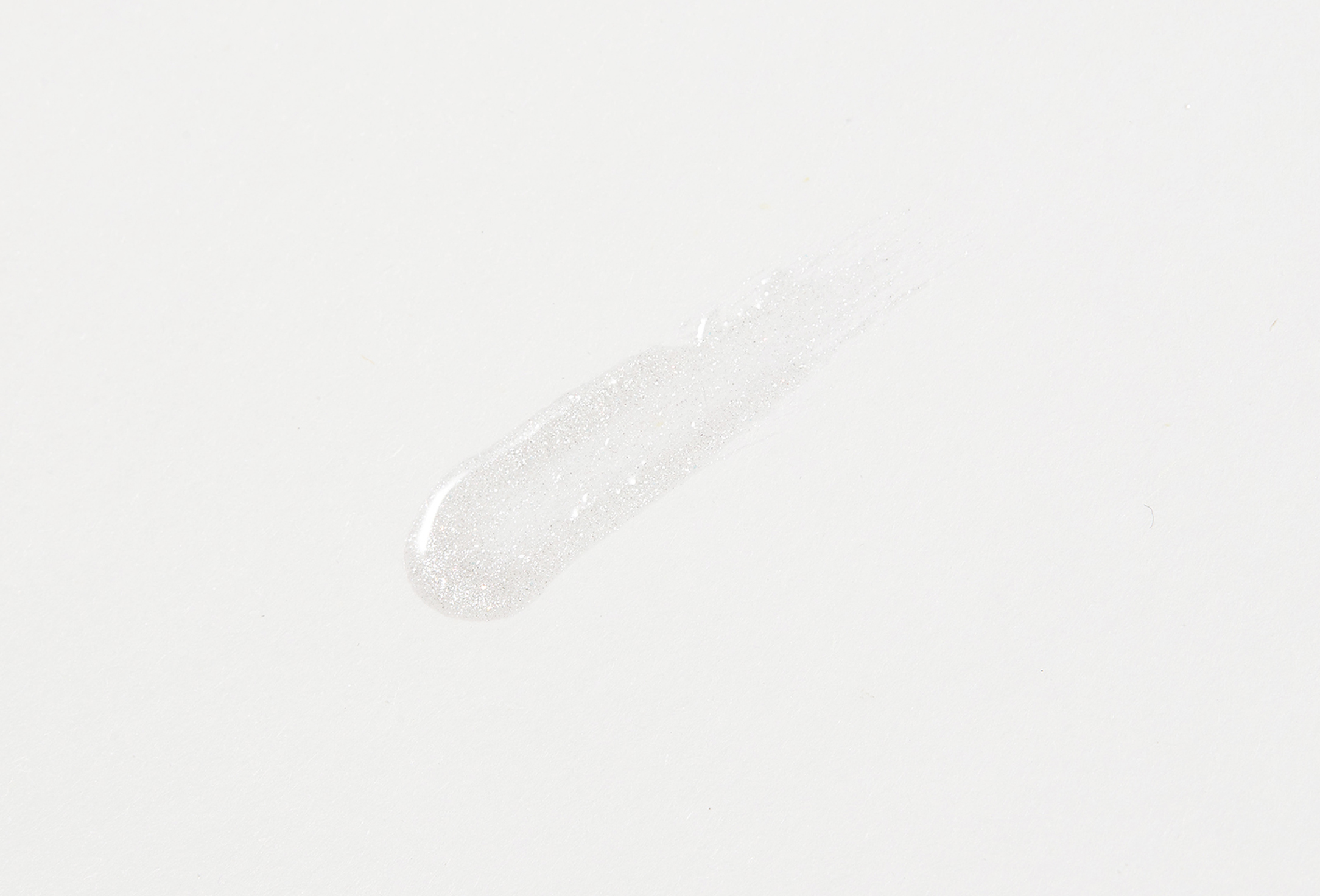 7DAYS Smoothing Glossy lip oil b.colour Winter Edition