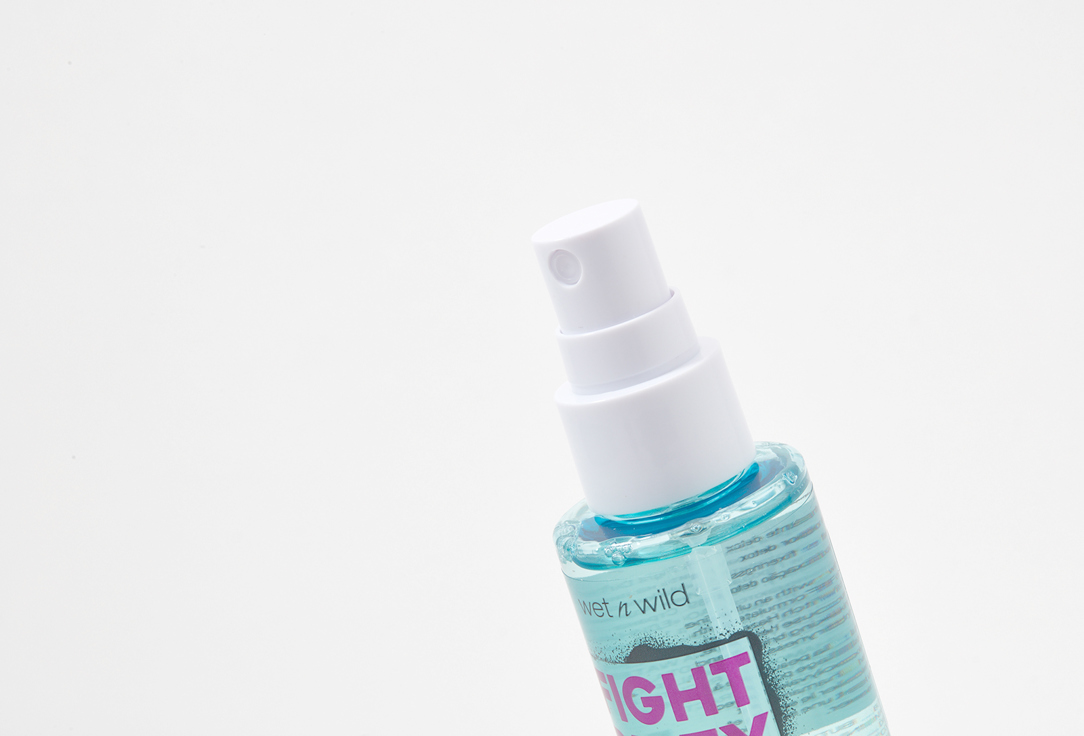 Wet n Wild Makeup Fixing Spray Fight Dirty 65 ml Wet n Wild Makeup Fixing Spray Fight Dirty