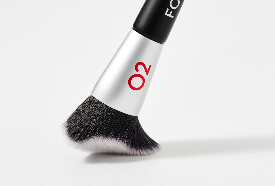 Pastel Cosmetics Foundation Brush Profashion 02