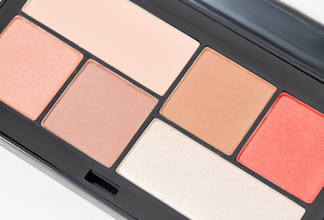 Pastel Cosmetics Shimmery Eyeshadow Palette So In Love