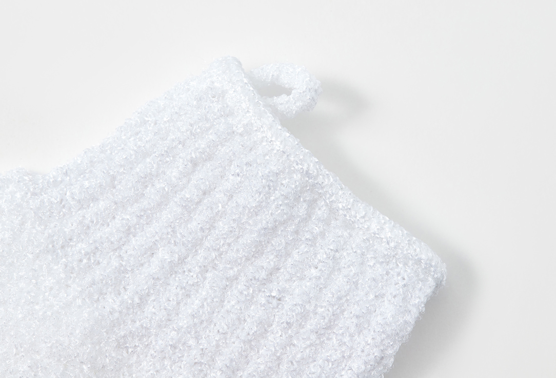 For me by gold apple Exfoliating glove Body glove