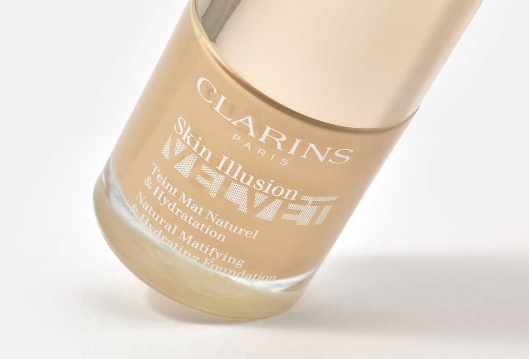 Clarins Lightweight Mattifying Foundation Skin Illusion Velvet