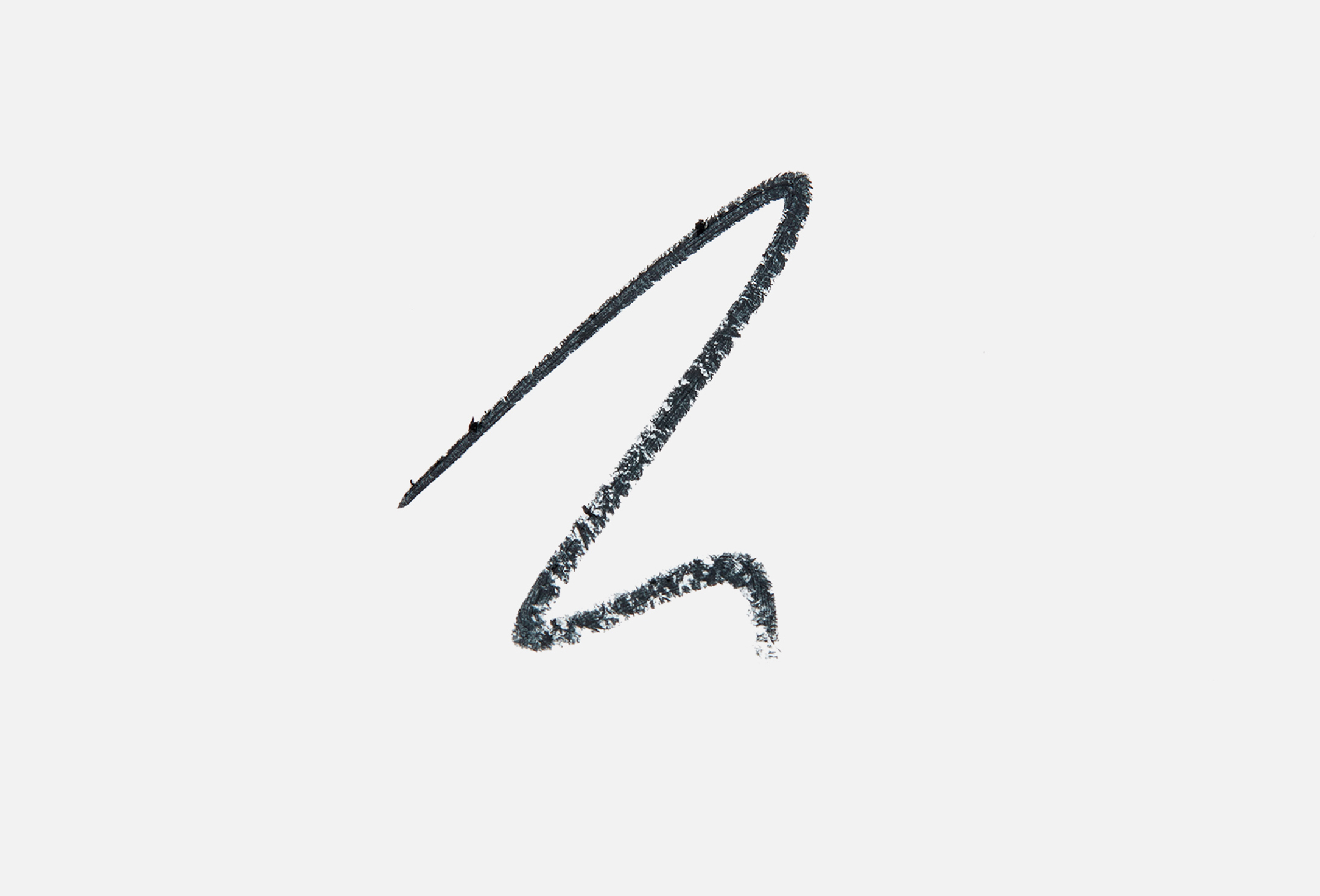 essence GEL EYELINER STAY & PLAY 01, Black raven 1.3 g essence GEL EYELINER STAY & PLAY
