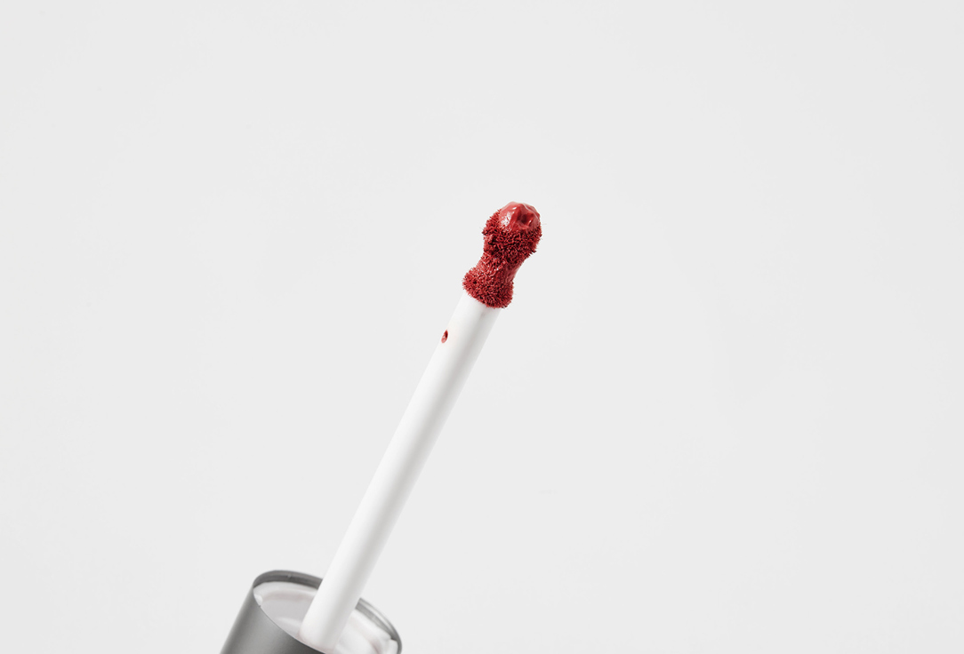 KIKO Milano ЖИДКАЯ МАТОВАЯ ПОМАДА ДЛЯ ГУБ СО СТОЙКИМ ПОКРЫТИЕМ LASTING MATTE VEIL LIQUID LIP COLOUR