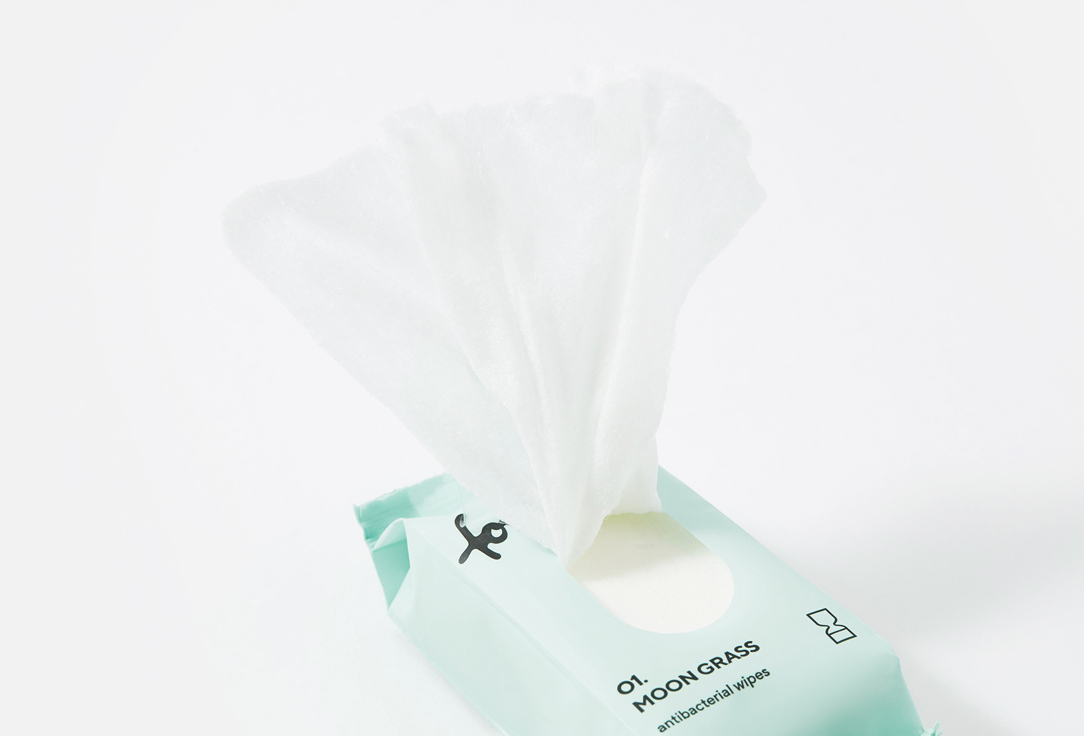 For me by gold apple ANTIBACTERIAL WET WIPES 01.Moon grass