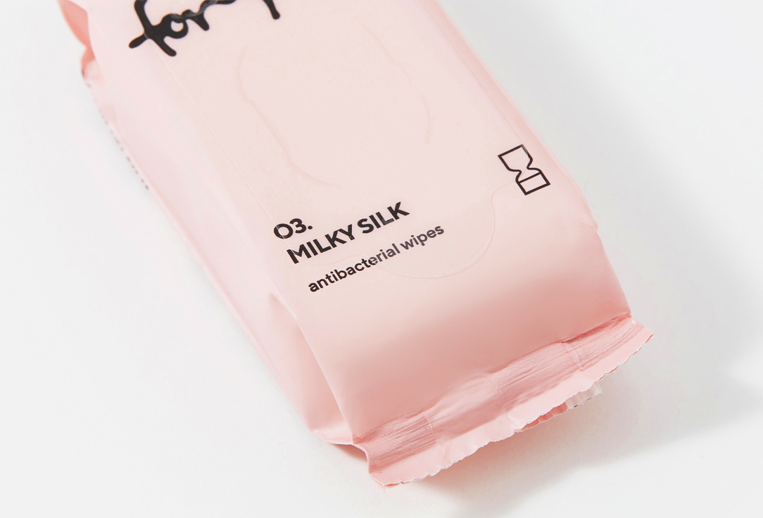 For me by gold apple ANTIBACTERIAL WET WIPES 03.Milky silk